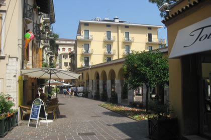 Gardone Riviera il centro storico