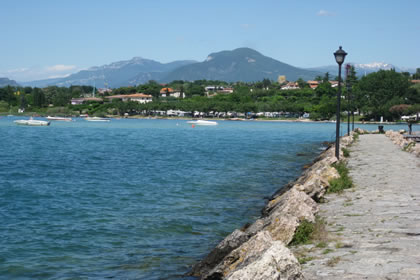 Lazise vista della costa nord