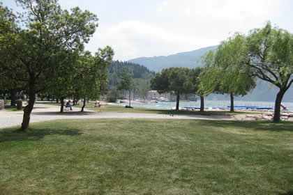 Riva la spiaggia di Porfina Beach