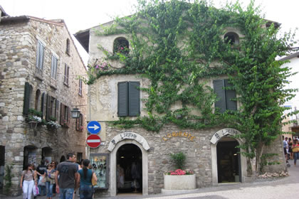 Sirmione il centro storico