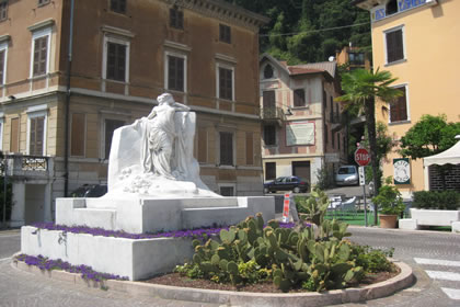 Toscolano Maderno il centro del paese