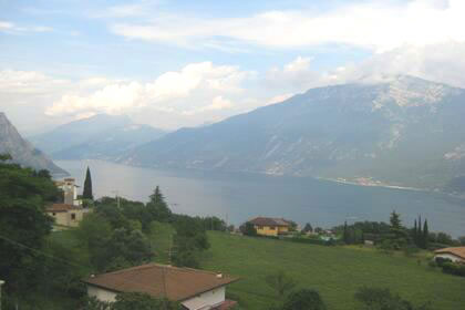 Tremosine vista panoramica sulla frazione di Ustecchio