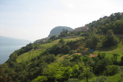 Tremosine vista panoramica sulla frazione di Arias